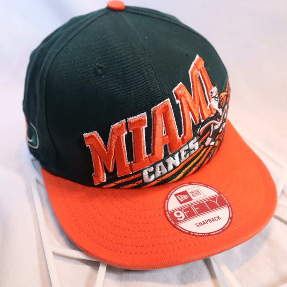 Vintage New Era MIAMI HURRICANES snapback Hat